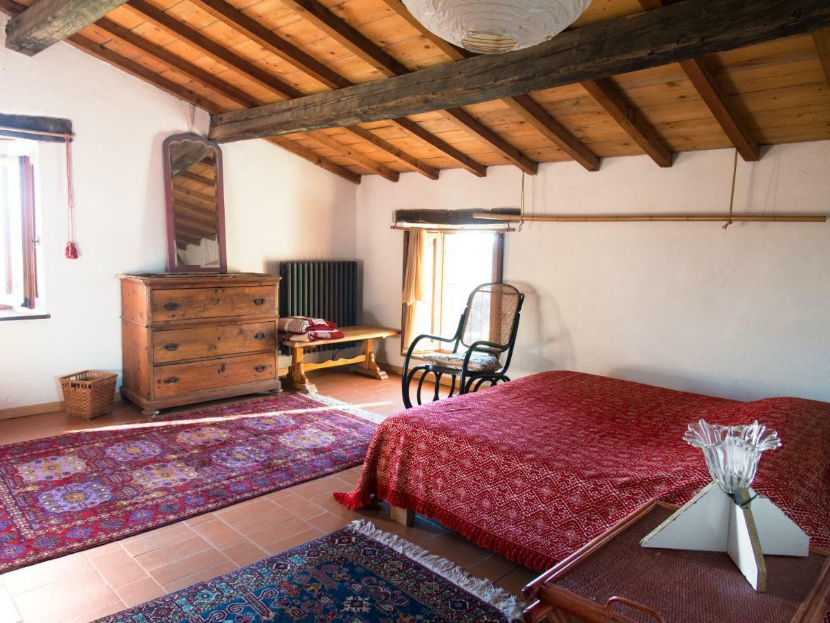 Casa La Valle, Gubbio, Frazione Santa Cristina Bed & Breakfast Exterior photo
